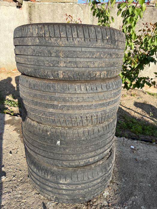 Гуми 275 40 19 /245 40 19