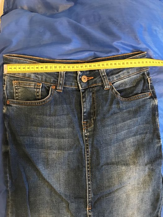Fusta de blugi midi