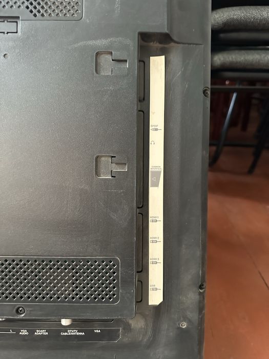 Телевизор thomson T42E32DHU