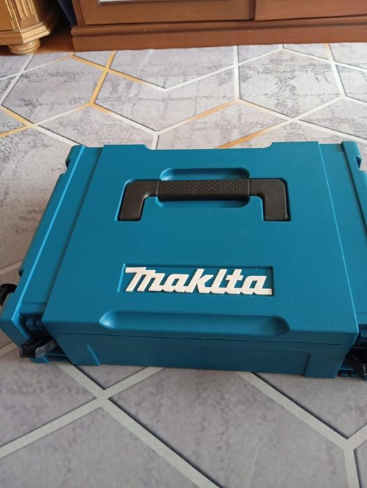 Продаю набор электроинструментов!