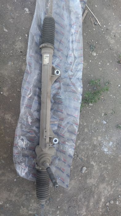 Рулевая рейка Ниссан жук