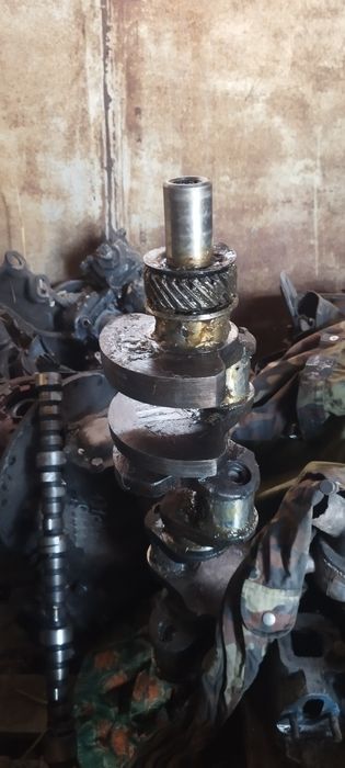 Продам коленвал, распредвал зил