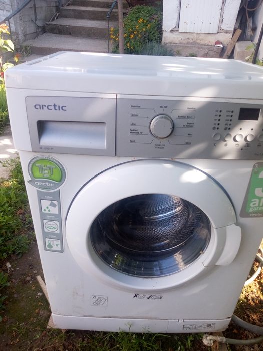 Mașina Artic Defectă