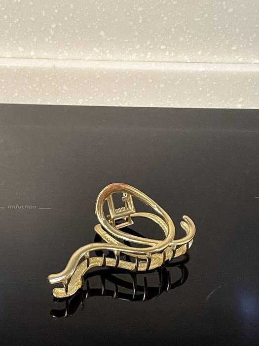 Крабик для волос