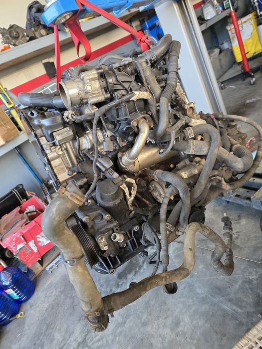 Motor ford custom 2.0 cutie viteze  2017