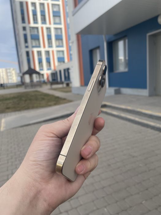 продаю 13про мах 512гб