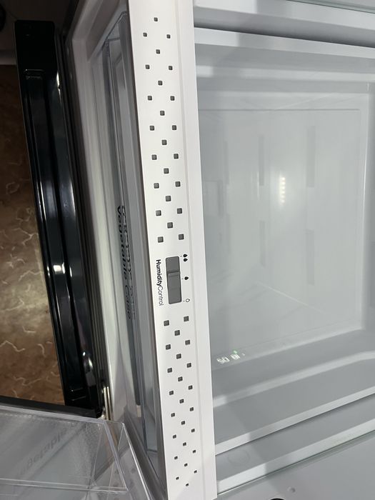 Холодильник Winia