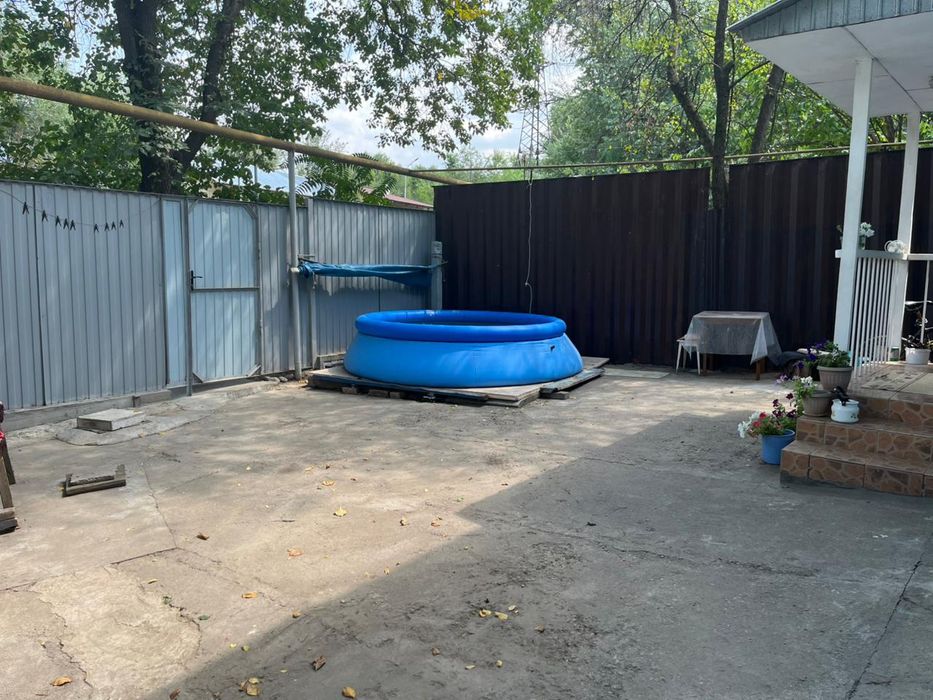 Двухэтажный жилой дом