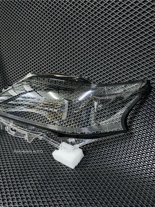 Стекла на Фары Lexus RX