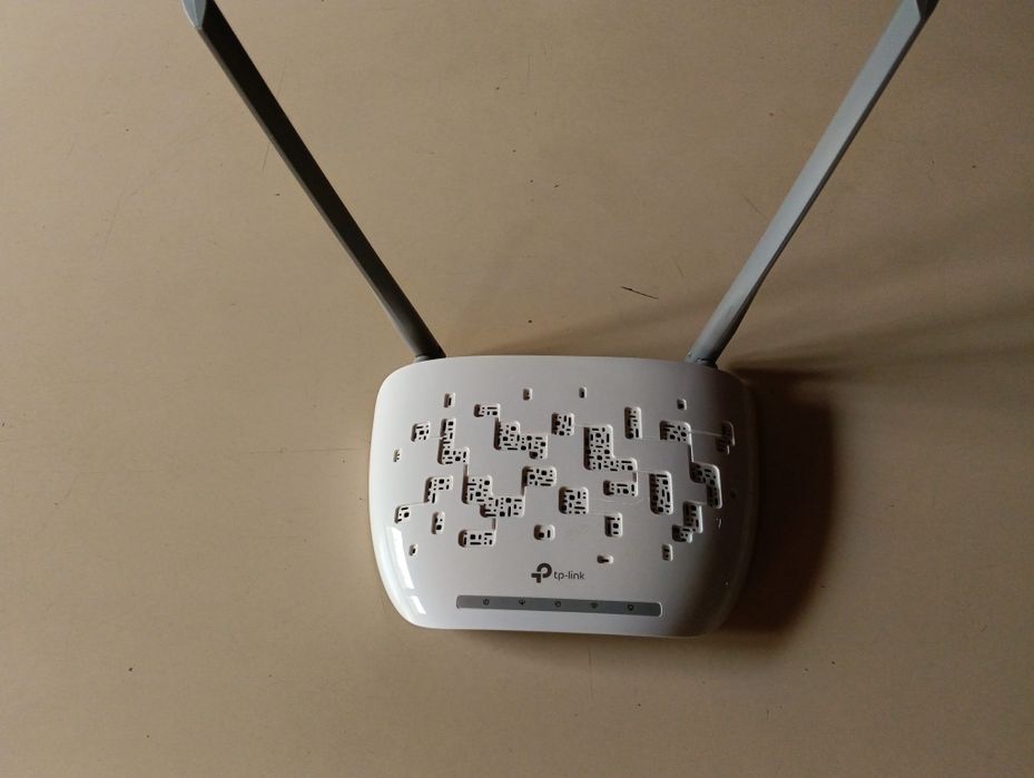 Модем tp-link ADSL 300 Mbps Wi-Fi