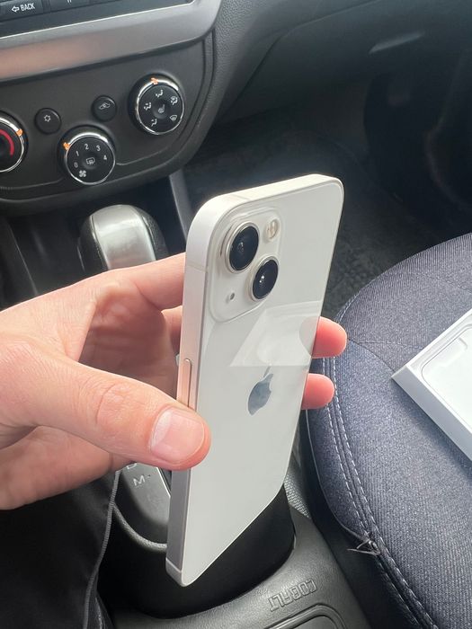 iPhone 13 в хорошем состоянии