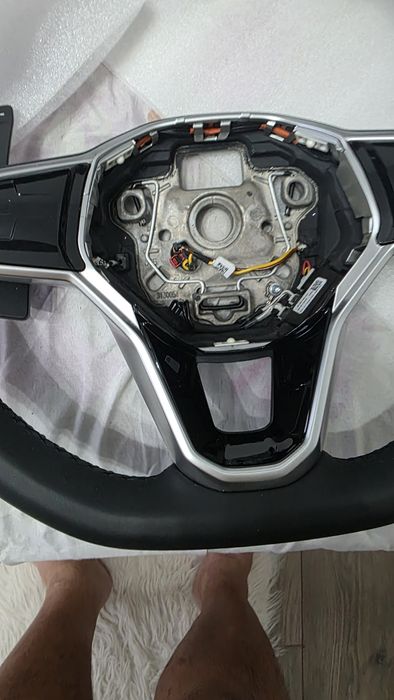 Volan VW  passat golf 8  cu incalzire  padele