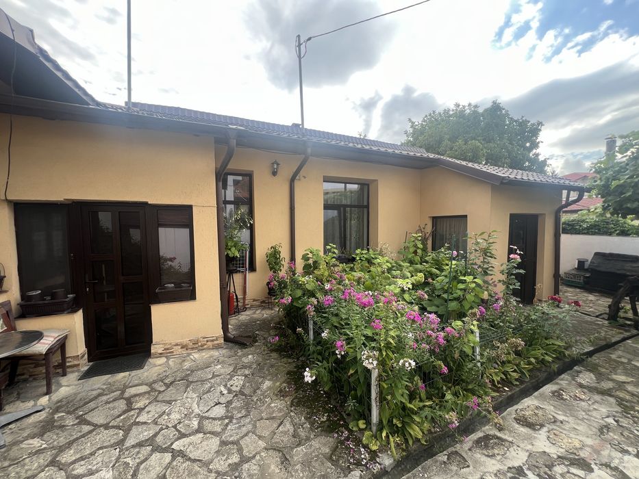 OCAZIE UNICA - Casa ultracentrala (Spate IML)