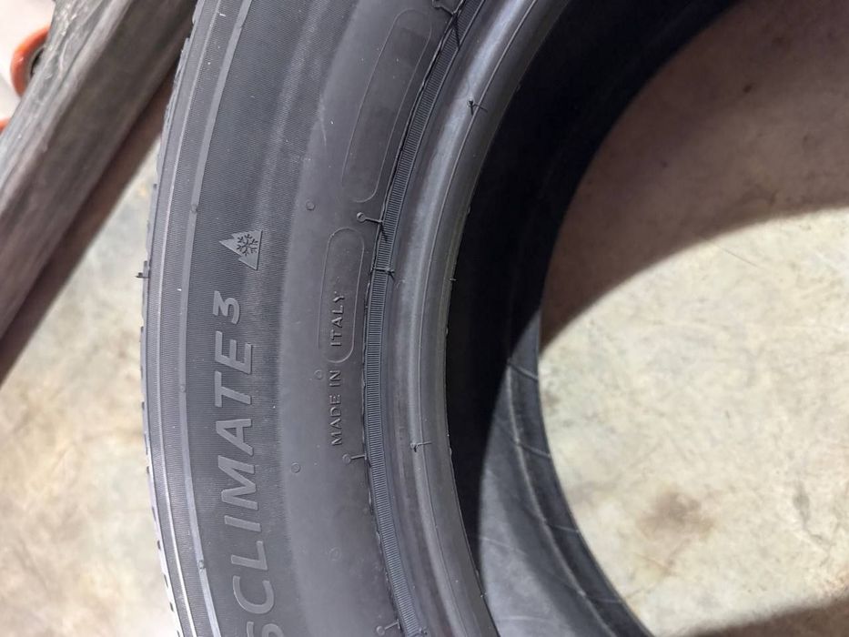 Balon shina Michelin Crossclimate 3 235/55R17