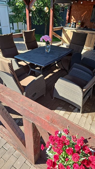 Set Mobilier Terasă/Grădină Mobexpert – Masă + Scaune Ratan cu Spătar Rabatabil (Recliner)