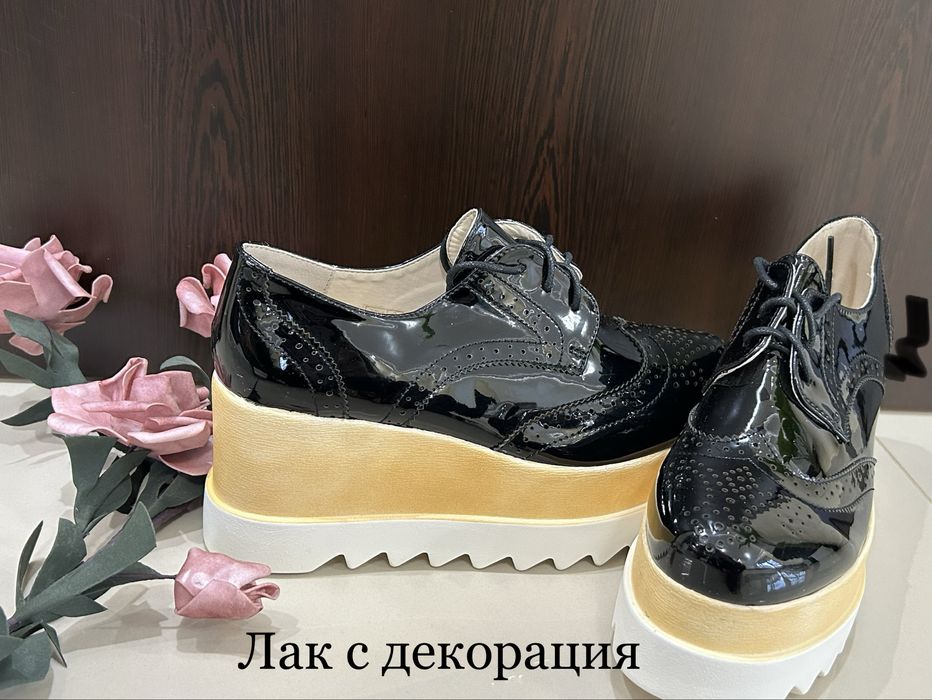 Дамски обувки на платформа улекотени, много удобни!