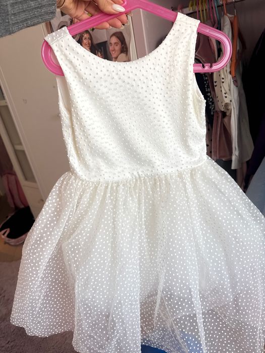 Дрехи и обувки  за момиче