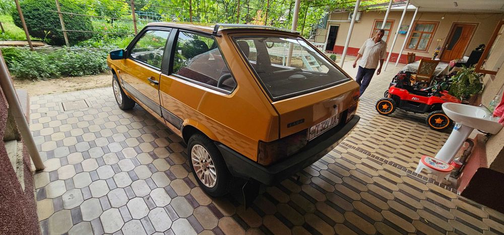 Lada samara 2108