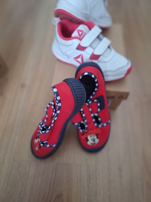 детски Маратонки  Reebok 28 номер + подарък пантофки