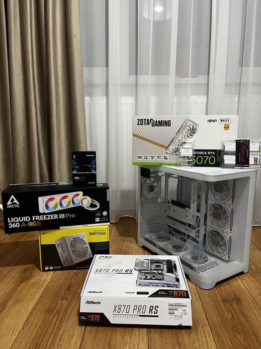 Pc gaming 5070 cu 9800x3d tot in garantie