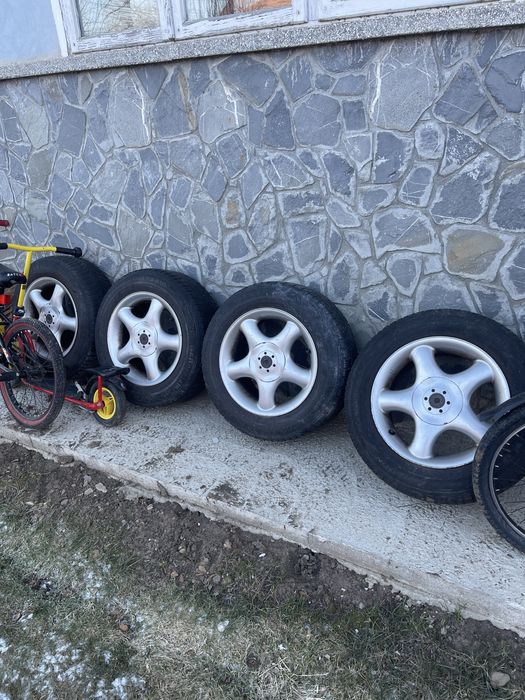 Vand jante vw in stare perfecta pretul este de 600 lei , tlf 076364384