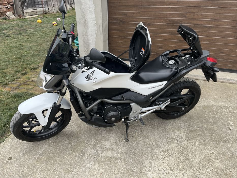 Vand motocicleta Honda  NC700 SA