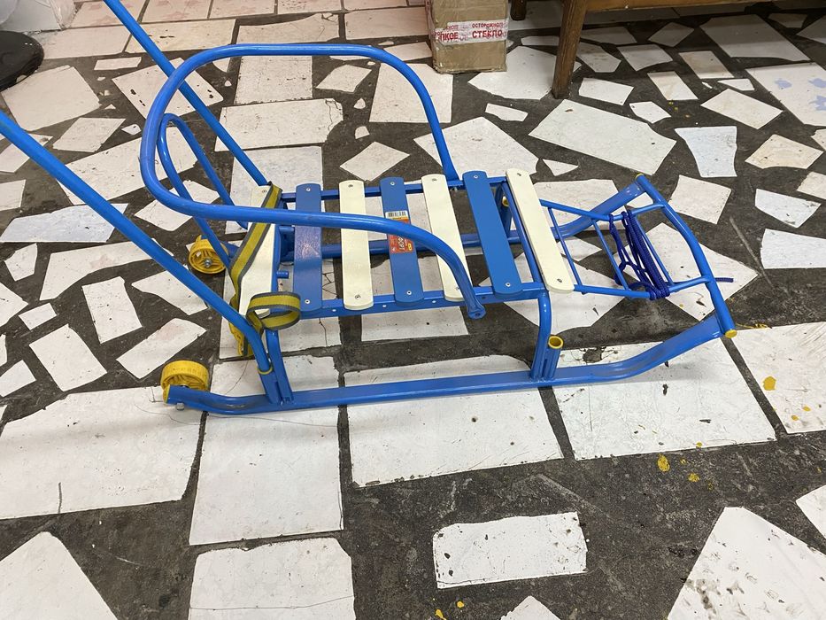 Продам сани детский шорошие