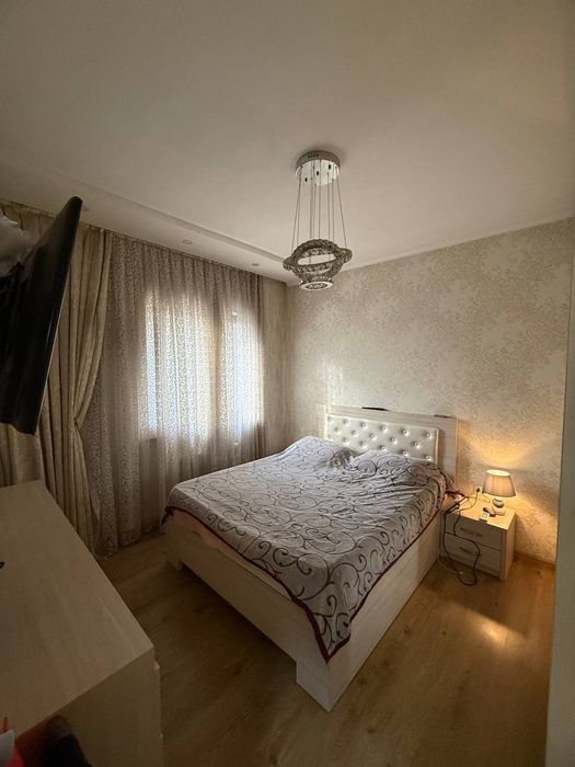 2/4/4 Буз Базар,Максим Горький,БИЙ метро,77 СЕРИЯ Кирпич,2*6 балкон