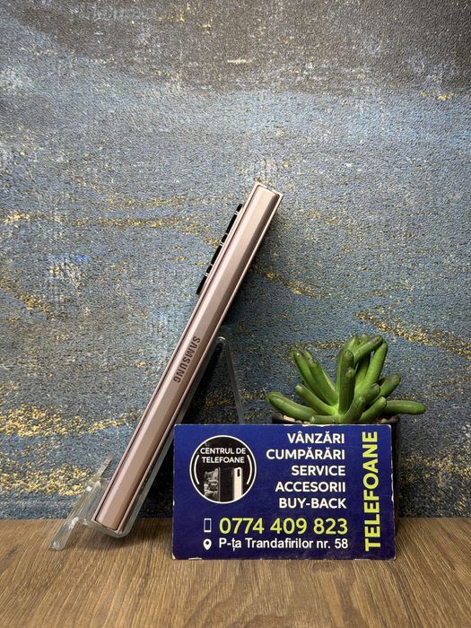 Samsung galaxy fold6/512gb/2 Ani Garantie Centrul de Telefoane/rate