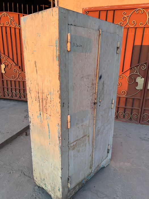 Продам 2 сейфа на колесах