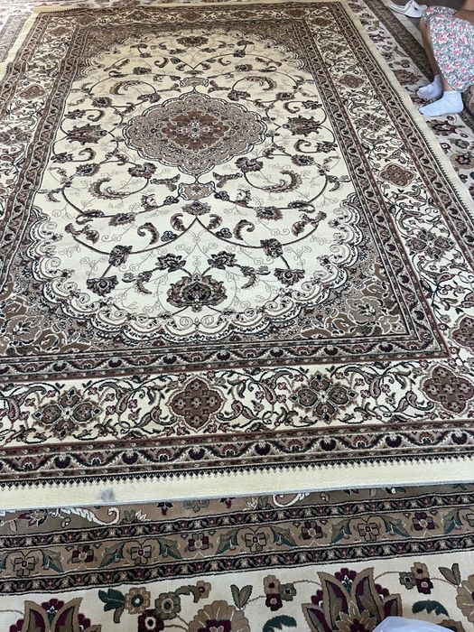 Продам ковер 2 штук