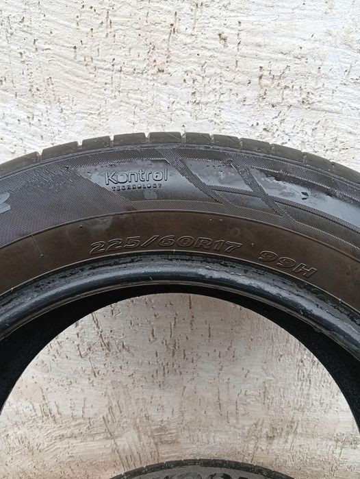 Продам шины размер 225/60 R17