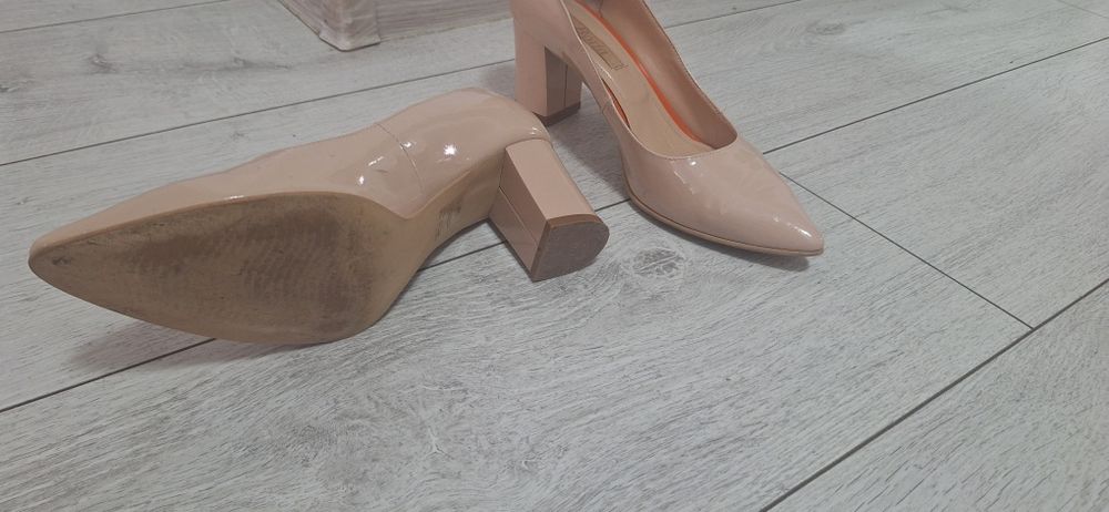 Pantofi de piele marca BOTTA,nr 38