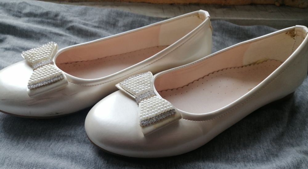 Продам туфельки для принцессы.