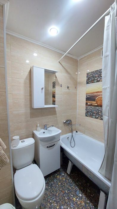 Продам 1к кв центр Спутник