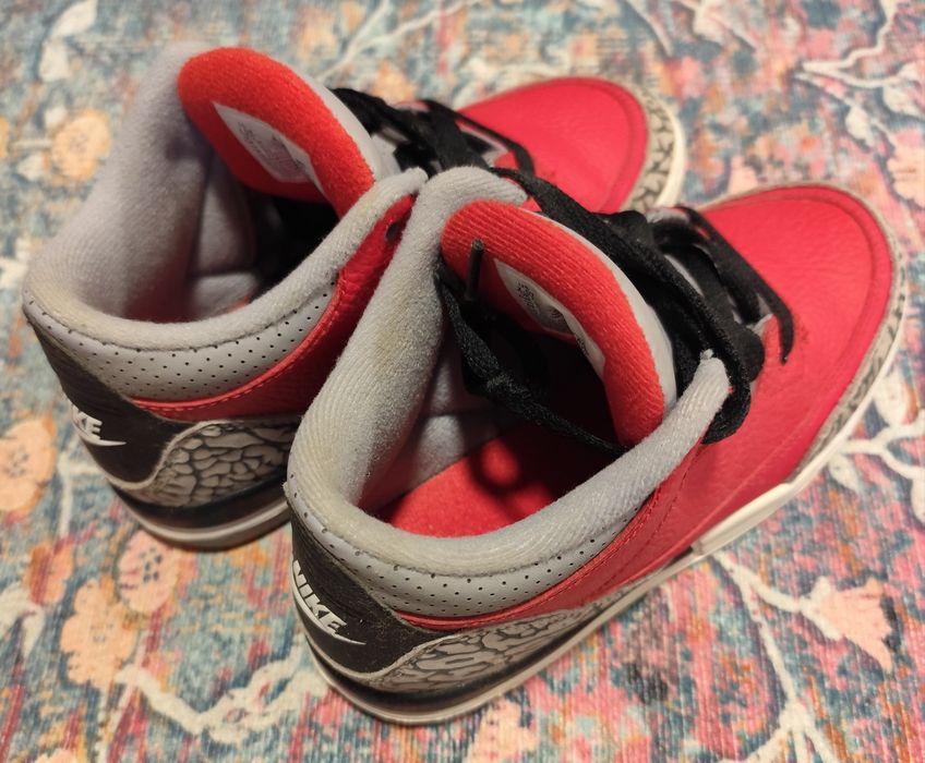 Air Jordan 3 Retro SE Unite, -Fire Red / Cement Grey / Black Black