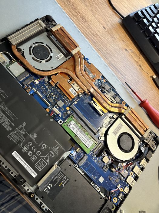 ASUS TUF Gaming A15 Ryzen 7 4800H GTX 1660 Ti – DEFECT / Piese + carcasă nouă