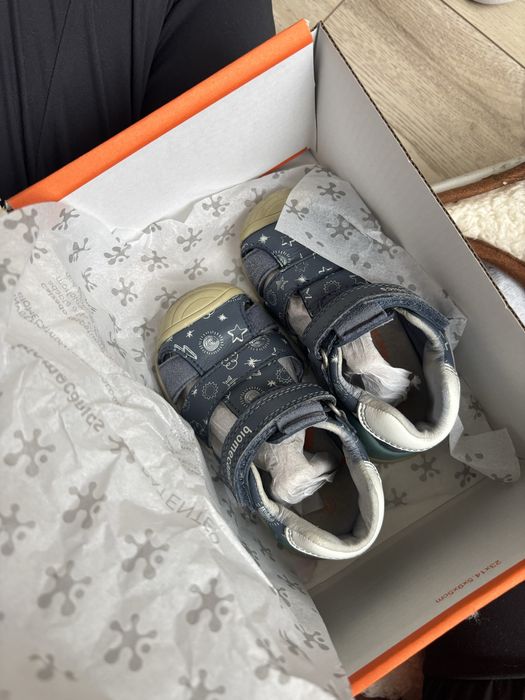 Сандали Biomechanics 22 +подарък пантофки