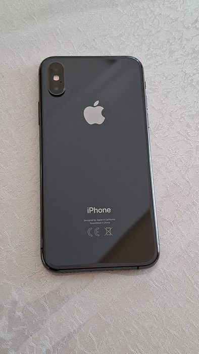 Продам iPhone XS