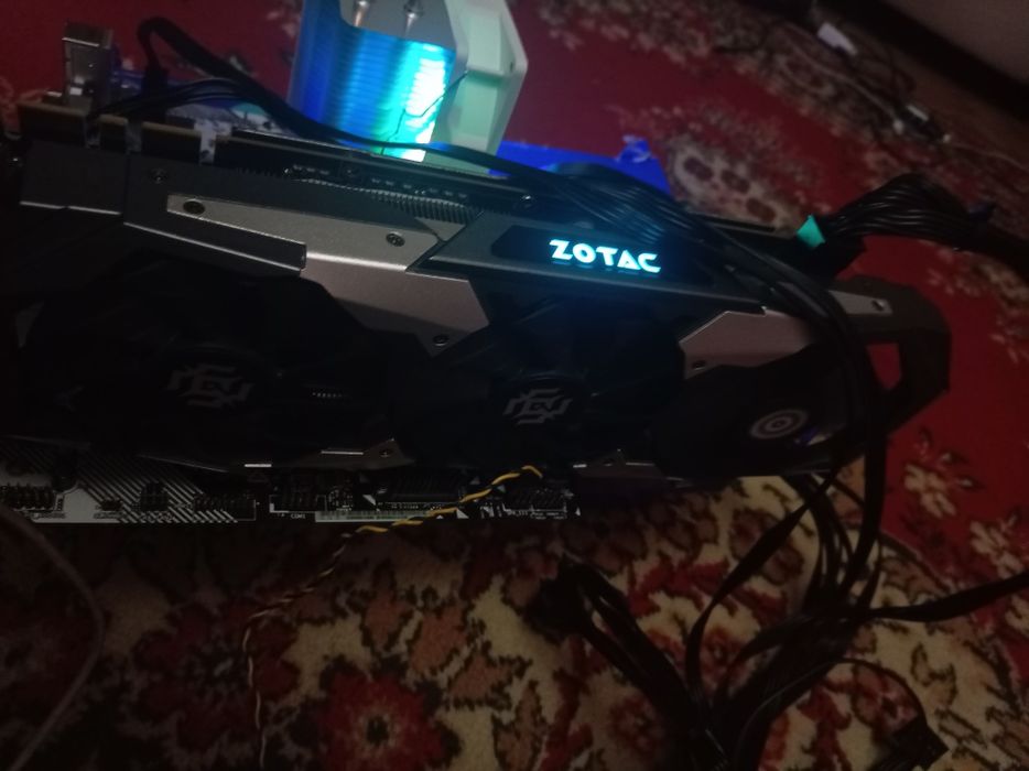 Видеокарта 1070 zotac