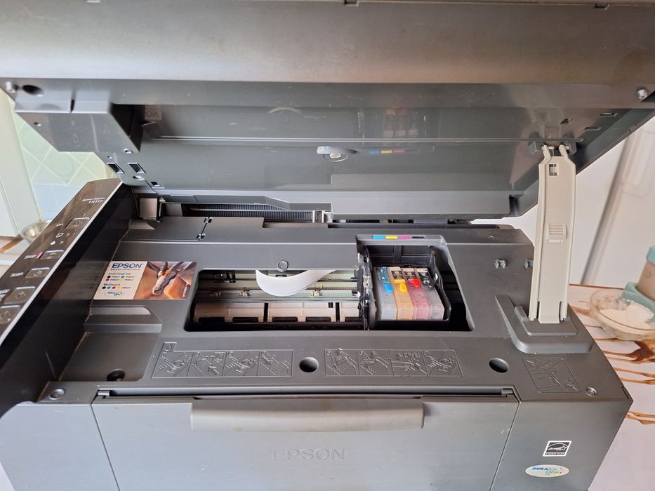 Продам принтер EPSON.