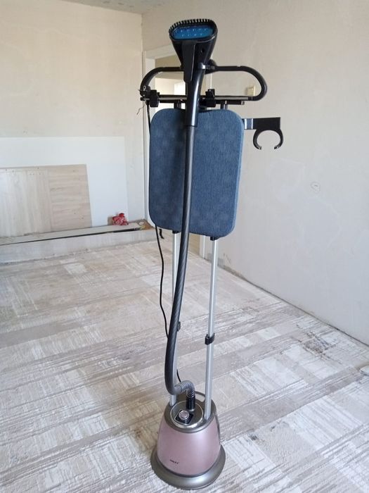 Продается паровой   утюг