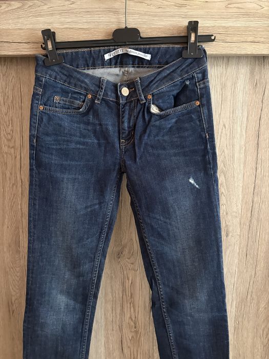 Подарявам дамски дънки размер XS