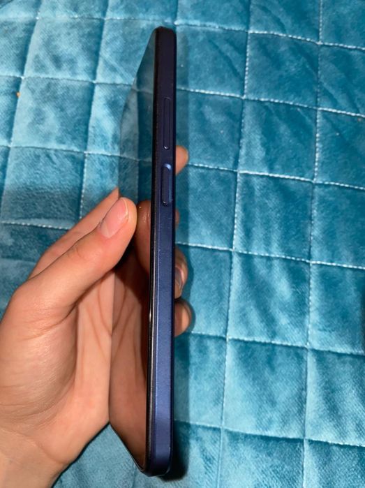 Продам OPPO A17 срочно