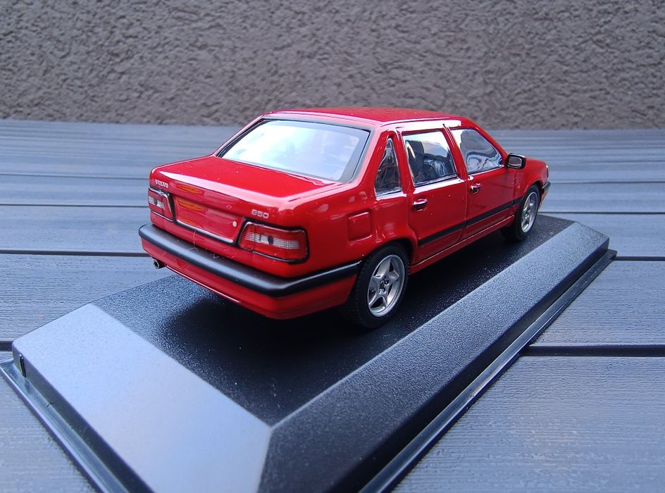 Volvo 850 Maxichamps 1:43