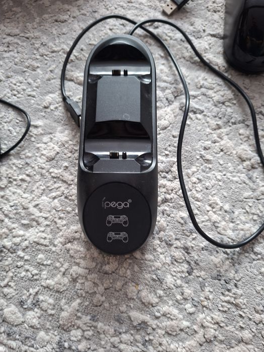 dock incarcare controller ps4 ( maneta ps4 )