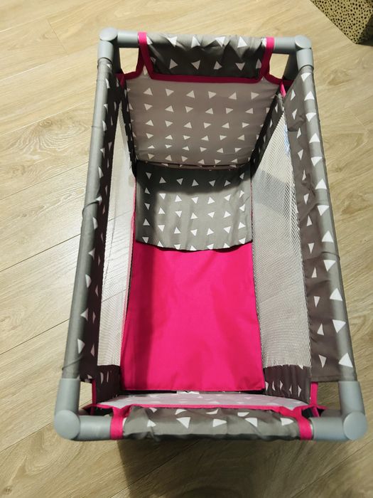 Кукла , количка , кошара