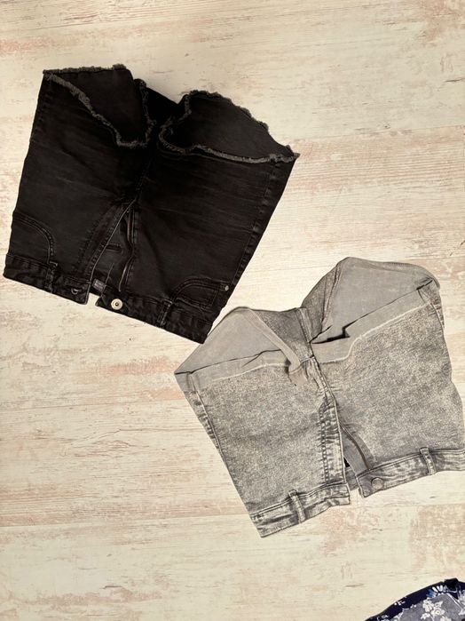 Дамски дънки, някои носени един път