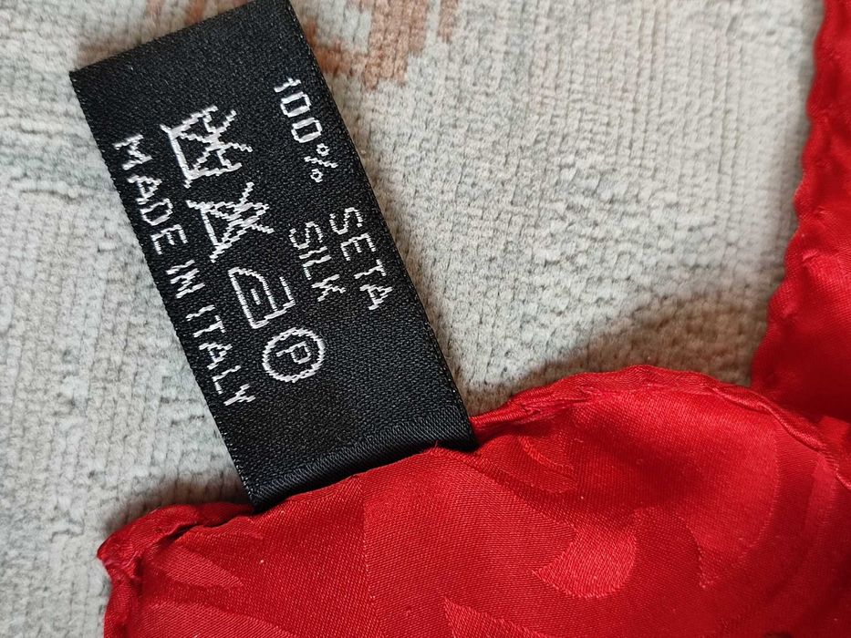 копринен шал Италия braccialini roccobarocco нов копринен шал пикасо