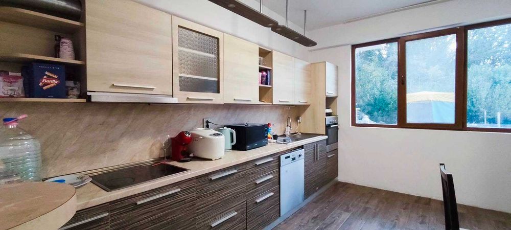 Дава се под наем Двустаен апартамент в Варна, м-т Траката - 53 кв.м за 400 € - Снимка #1